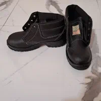 کفش کار|کیف، کفش، کمربند|رشت, معلولین|دیوار