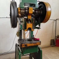 خدمات پرسکاری ضربه ای و قالبسازی