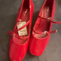 کفش  مارک lefties عروسکی سایز ۳۸ هم مشکی هم قرمز|کیف، کفش، کمربند|تهران, میرداماد|دیوار