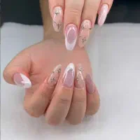 کاشت ناخن با بهترین متریال و مناسبترین قیمت