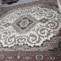 دو عدد فرش ۱۲ متری