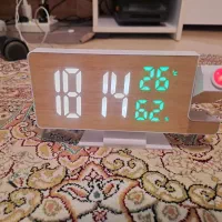 ساعت رومیزی پروژوکتور دار