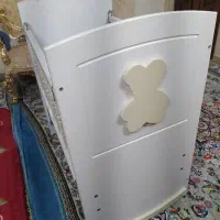 تخت کنارمادر
