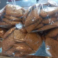 وردست اقاو۲خانوم ساده جهت کاردرقنادی