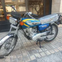 موتورهندا 125مدل95پلمپ8سال خواب بوده کاملاخانگی