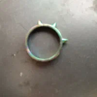 انگشتر تیغ دار