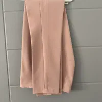 لباس دخترونه|لباس|پرند, فاز ۱|دیوار