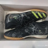 کفش سالنی آدیداس