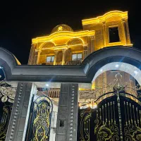 ملکتو می‌خوای بفروشی/ با ما در ارتباط باش