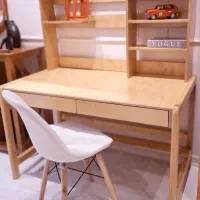 میز تحریر چوبی