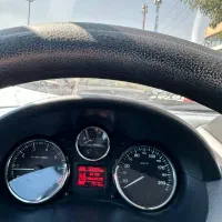 پژو 207 اتوماتیک مدل 98 کم کار|خودرو سواری و وانت|یزد, |دیوار
