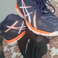 فروش کتونی والیبال سایز۳۷|کیف، کفش، کمربند|رضوانشهر, |دیوار