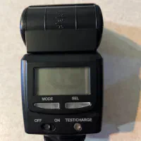 فلاش مارک FUji|دوربین عکاسی و فیلم‌برداری|اصفهان, سپاهان‌شهر|دیوار