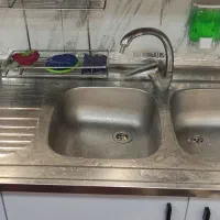 سینک ظرفشویی با شیر آب