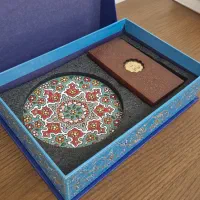 ست هدیه صنایع دستی، بشقاب میناکاری و دیوان حافظ