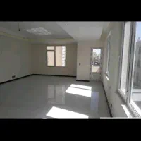 آپارتمان ۱۰۰متر غرق نور مالکم