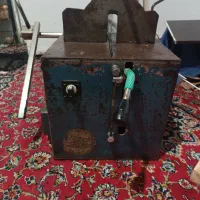 اره قطع کن الومینیوم بر در حد نو|ماشینآلات صنعتی|رشت, منظریه|دیوار