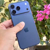 موبایل ۱۷ پرومکس