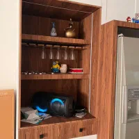 دوباب منزل مسکونی  درمرکزشهر منوجان