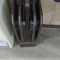 میزو کنار مبلی