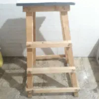 چهار پایه عالی وتمیز