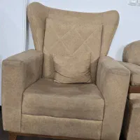 مبل راحتی ۴ نفره درحد|مبلمان خانگی و میز عسلی|قم, شهرک شهرداری|دیوار