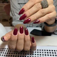 کاشت و ترمیم ناخن قیمت ۳۵۰