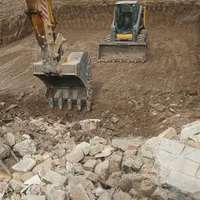 تخریب ساختمان وتعمیرات بازسازی کلی وجزی|خدمات پیشه و مهارت|بروجرد, |دیوار