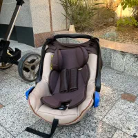 کالسکه و کریر نوزاد