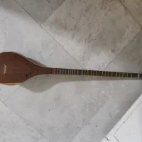 یکعدد سه تار
