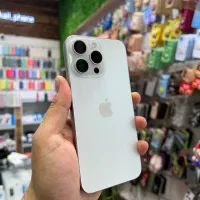 ایفون ۱۵ پرومکس یک ترا سفید خیلی تمیز