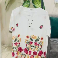 تیشرت گلدوزی شده