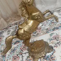 اسب برنجی