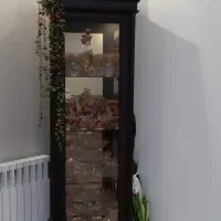 بوفه چوبی آینه ای ۴ طبقه ای تمییز و سالم