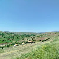 1200 متر مسکونی دو بر، 250متر اجازه ساخت