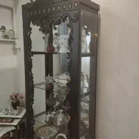 ویترین لوازم چوبی