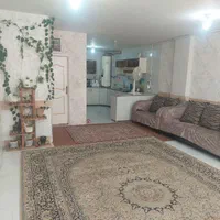 خانه مسافر شهرکرد.همکف.راه جدا.حیاط دار