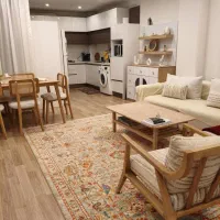 56 متر سالن مربع با پارکینگ و انباری / پونک معین