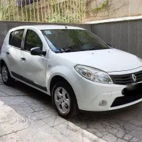 رنو ساندرو دنده ای