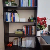 میز کامپیوتر وکتابخانه