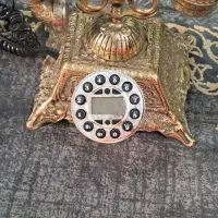 تلفن برنز و شیرینی خوری ۳ طبقه برنز