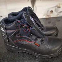 کفش ایمنی|کیف، کفش، کمربند|بندر دیر, |دیوار