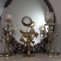 آینه و شمعدان|آینه|قدس, شهر‌قدس|دیوار