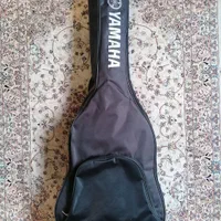 گیتار یاماها c70