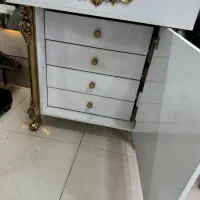 تعدادی وسیله آرایشگاه