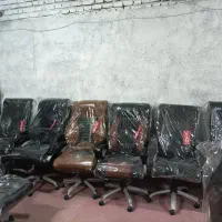 صندلی اداری استوک تمیز با کیفیت عالی