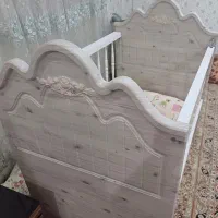 تخت گهواره ای نوزاد در حد نو