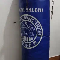کیسه بوکس بزرگ همراه دستکش