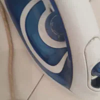 دو عدد اتو بخار  یکی سوخته ودیگری سالم