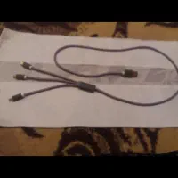 یک عدد شارژ سه کاره آیفون سامسونگ  کوچک